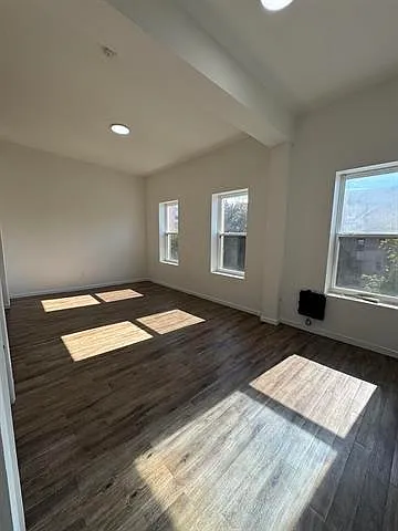 517 Communipaw Ave #3C