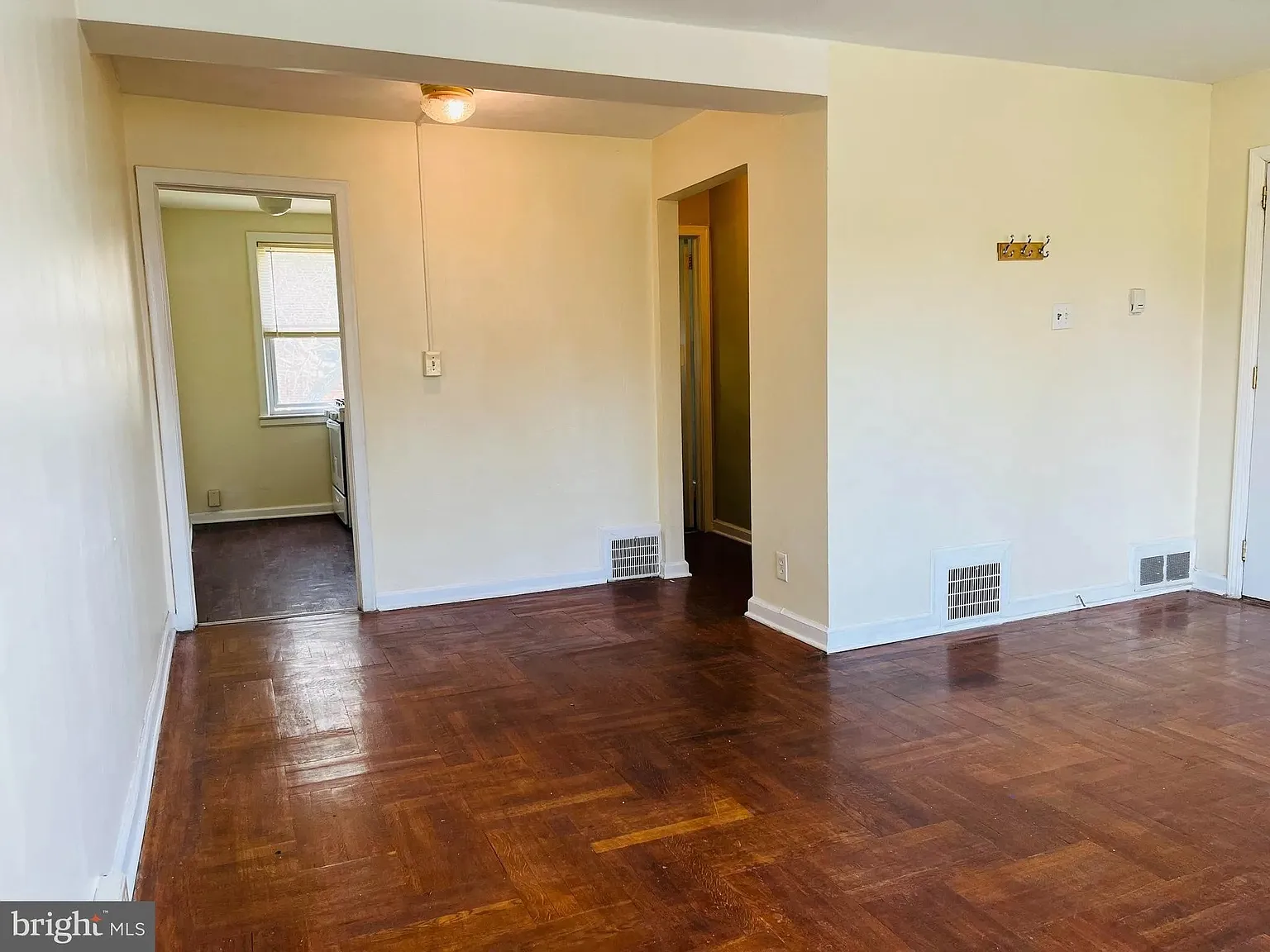 1 bed, 650 sqft, $1,195 — Photo 2