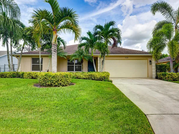 1725 SW Haylake Avenue, Port St Lucie, FL 34953