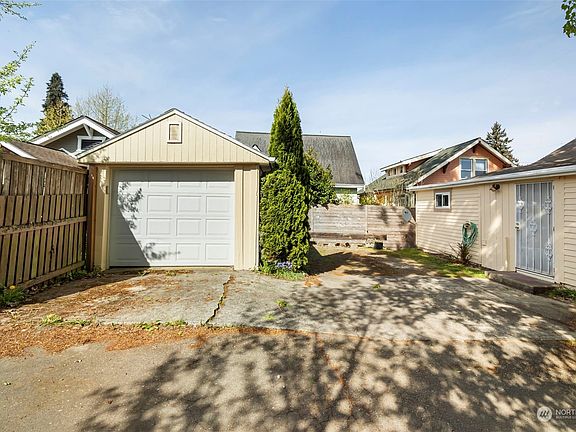 2nd image of 617 12TH Street