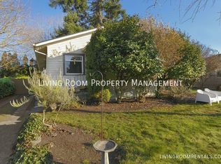 2318 SE 72nd Ave, Portland, OR 97215