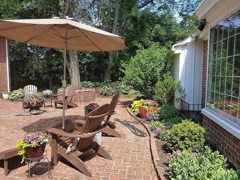 Courtyard Oasis