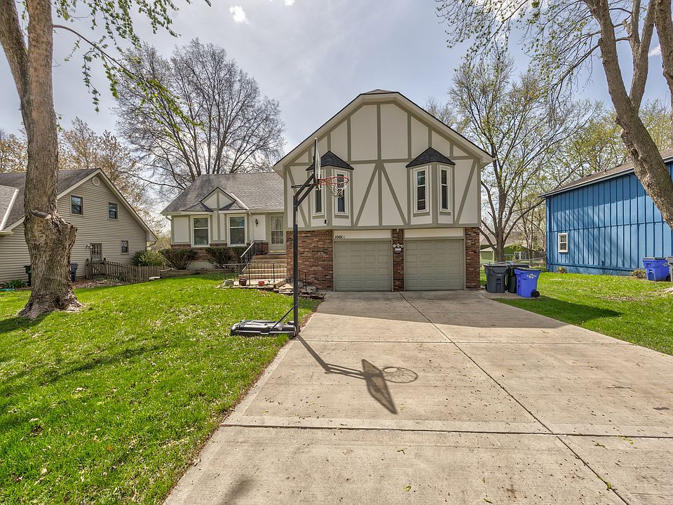 Extended driveway with a basketball hoop