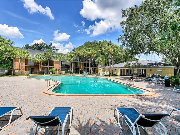 3rd image of 243 Lewfield Cir #243