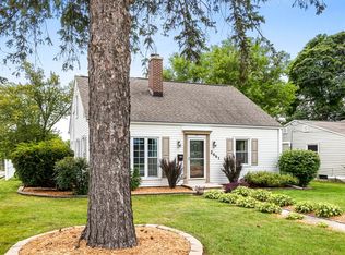 2661 S Webster Ave, Green Bay, WI 54301