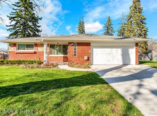 22672 Elm Ct, Hazel Park, MI