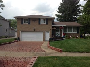 311 Harrison St, Magnolia, OH 44643