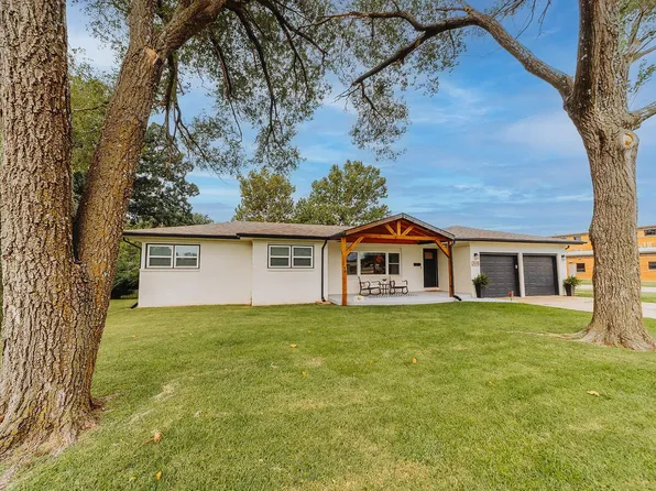 2025 Moyle St, Augusta, KS 67010