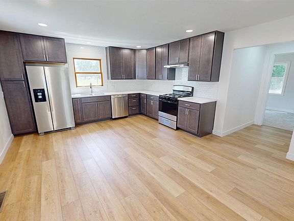 5th image of 1109 S 7th St