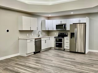 1824 Carrollton Ave UNIT B, Indianapolis, IN 46202