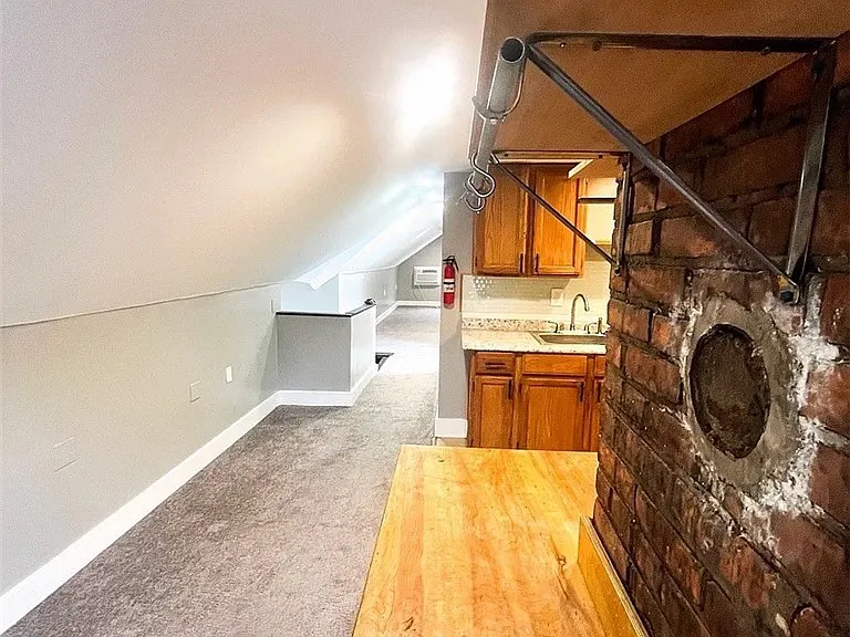 1304 W 64th St #5 — Photo 7