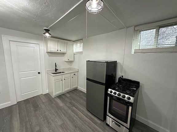 4th image of 2316-2320 N High St #2316