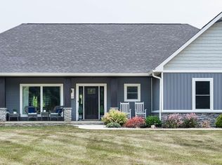 326 Pinewood Dr, Bedford, IN