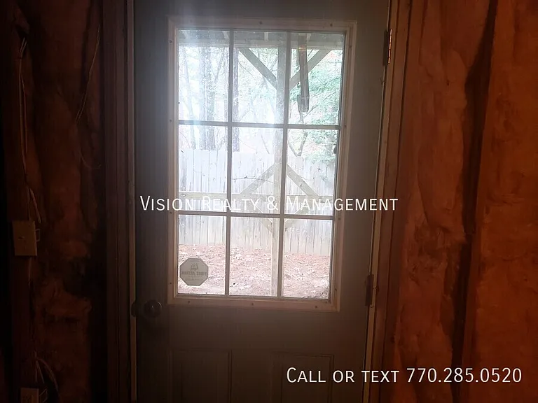 229 Bainbridge Cir — Photo 22