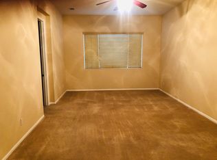 10818 Toyon Ct, Apple Valley, CA 92308