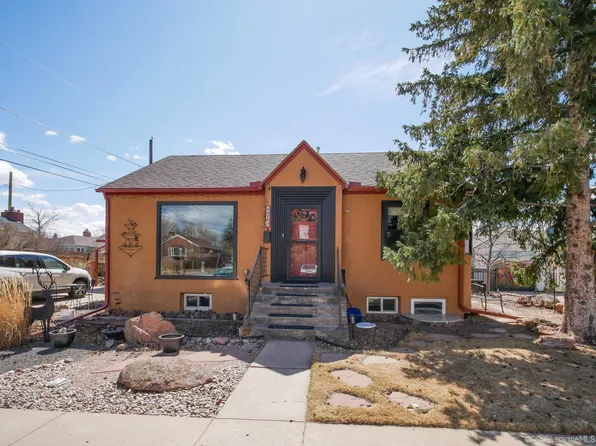 910 Ord St, Laramie, WY 82070