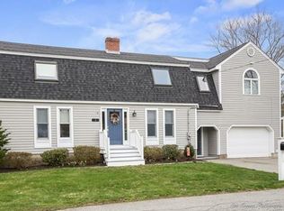 1 Stuart St, Amesbury, MA 01913