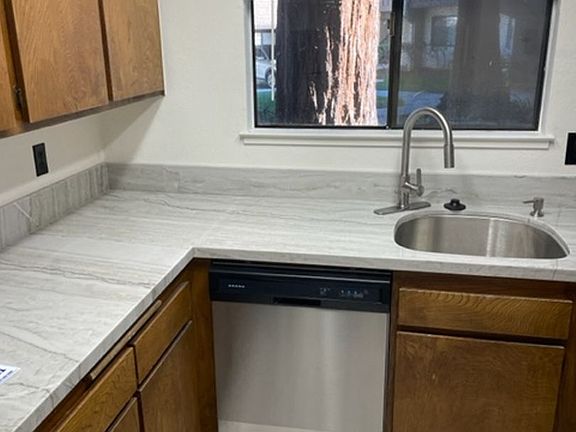 5th image of 1001 E Evelyn Ave #183