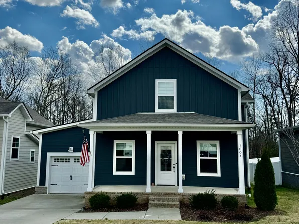 1004 Sycamore Rdg E, Burns, TN 37029