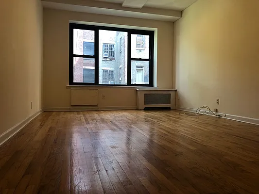 Rented by One New York Realty Inc | media 3