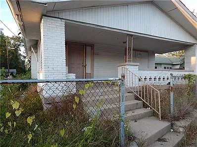 2316 E New York St photo 1