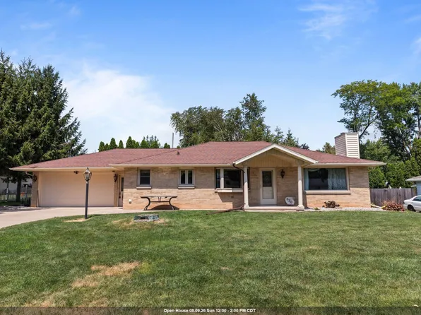 630 W Capitol Dr, Appleton, WI 54911