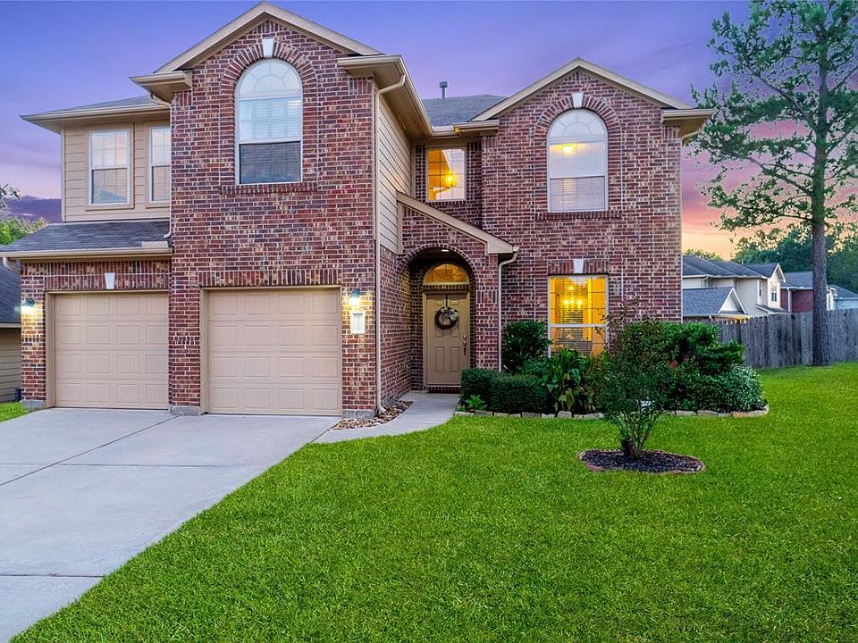 1st image of 12513 Canyon Ct