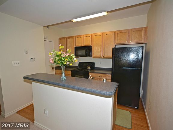 4th image of 3914 Penderview Dr APT 504