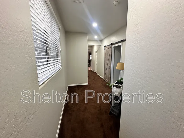 30311 W Whitton Ave — Photo 7