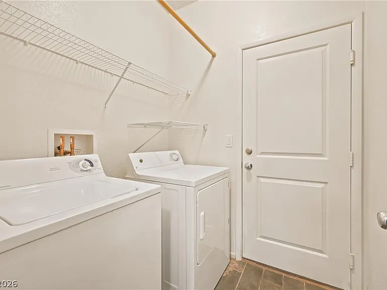 9293 Palmetto Park Ct — Photo 11
