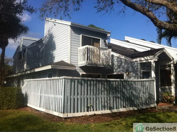 1803 Racquet Ct, Pompano Beach, FL 33068