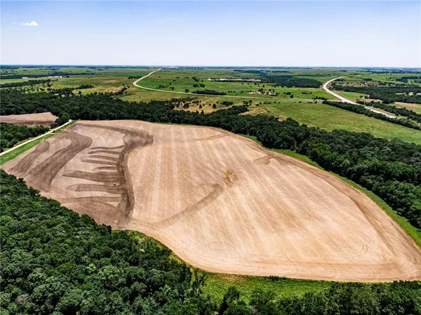 Nebraska Rd, Garnett, KS 66032