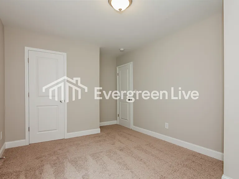 8537 Colgate Cir — Photo 7