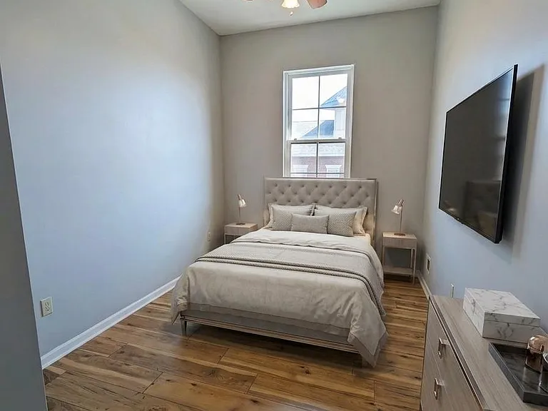 19 Market St #405 — Photo 13