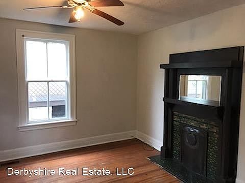 4th image of 508 Stuart St #A