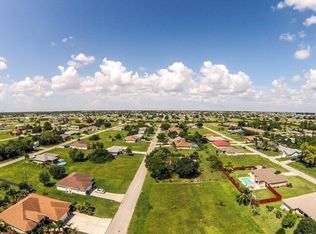 1021 NE 13th Pl, Cape Coral, FL 33909