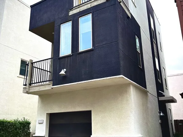 333 Crate Ave, Sacramento, CA 95818
