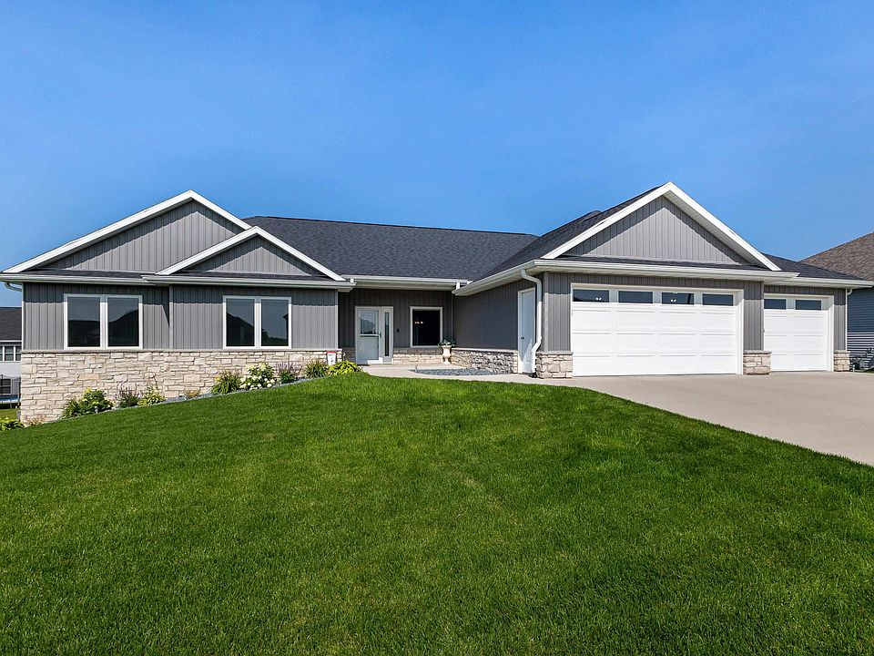 1st image of 419 Solomia Ct