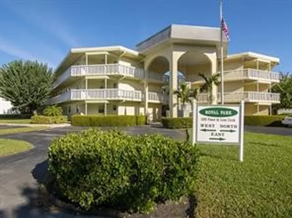 1100 Ponce De Leon Circle E303 #E303, Vero Beach, FL 32960