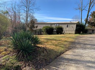 6616 Johnson Cir, Flowery Branch, GA 30542