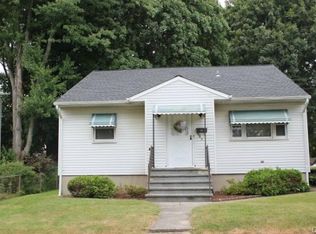 150 Chelsea St, Stratford, CT 06615