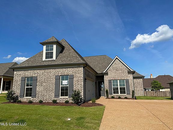 2nd image of 3740 Andreas Dr