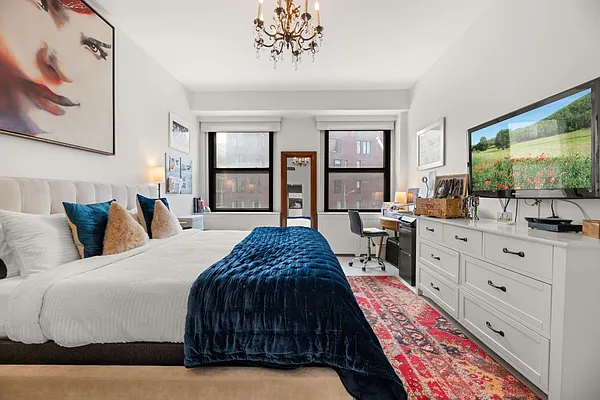 Sold by Nest Seekers International | media 9