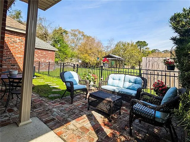 154 Gallier Ct — Photo 31