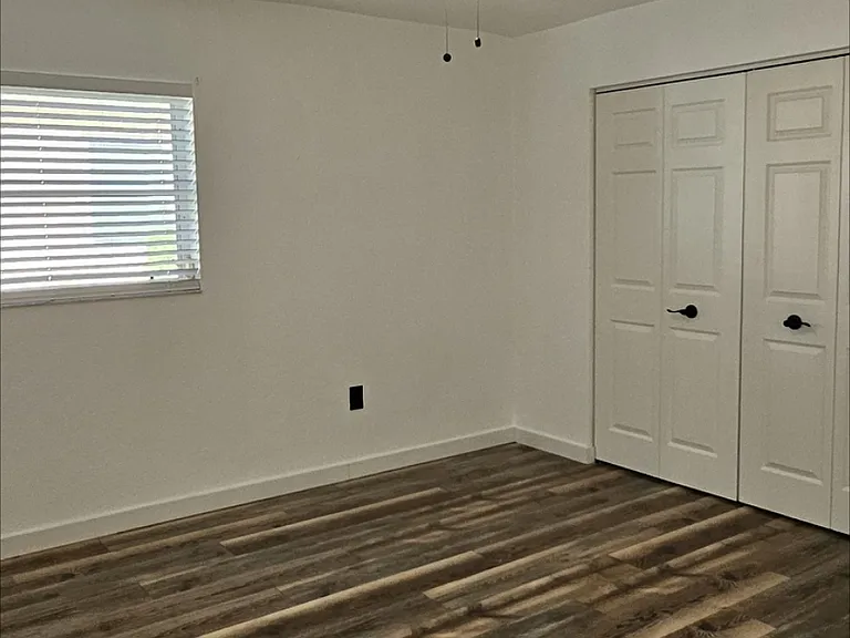460 Rotonda Cir — Photo 15
