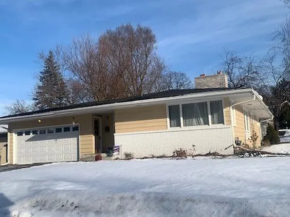 2221 Texas Ave S, Saint Louis Park, MN 55426