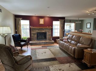 203 Prairie View Dr, Beaver Dam, WI 53916