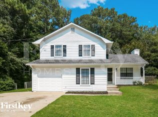 940 Forest Park Ln, Suwanee, GA