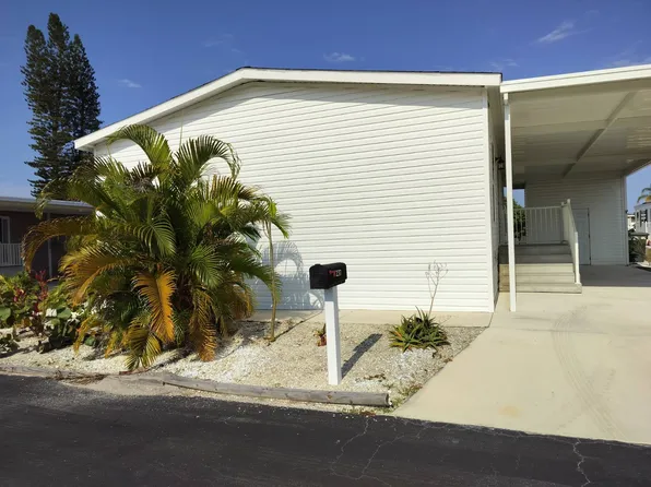 237 Peacock St, Fort Pierce, FL 34982