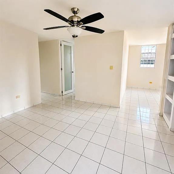 518 Calle Wito Morales Estancias Del Golf Clb — Photo 4